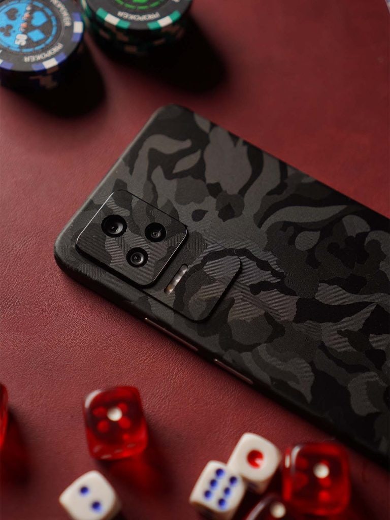 poco f4 skins